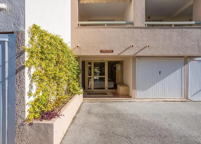 - Domaine Du Preconil Appartement *